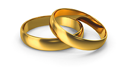 Alliances célébrant les noces de diamants